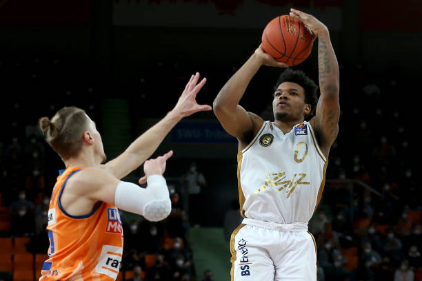 备受瞩目 备受瞩目