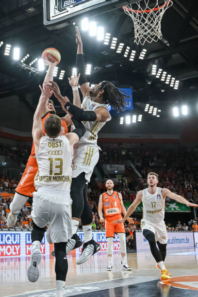 还展示了年 还展示了年